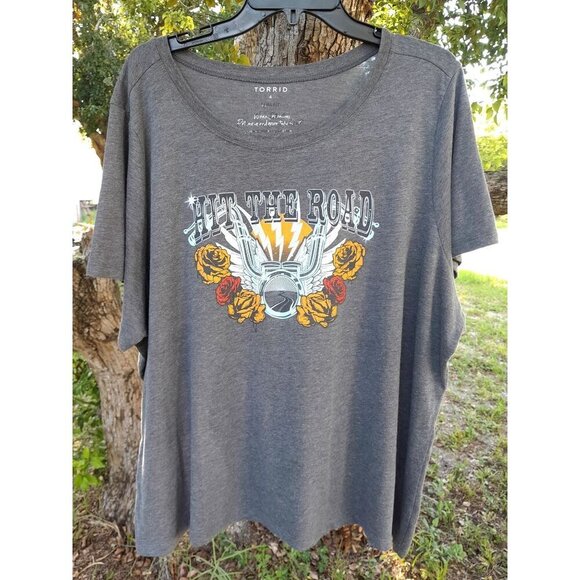 Torrid Hit The Road Signature Jersey Crew Neck Crop Tee Size 4 - Picture 1 of 4